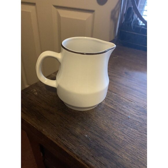 Beautiful Stone Ware Creamer Pitcher Made in Japan Farmhouse Vintage Antique - Picture 3 of 4